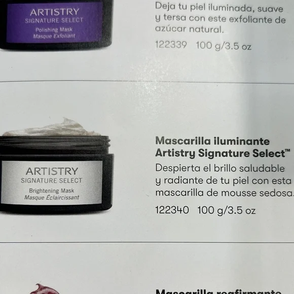 Artistry Signature Select Brightening Mask - Silver and Black